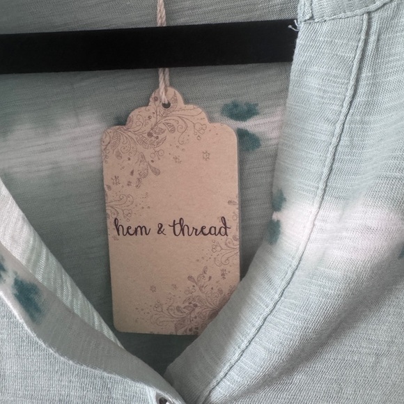 NWT Hem & Thread Sage Tie-Dye Blouse Size Small - Picture 3 of 5